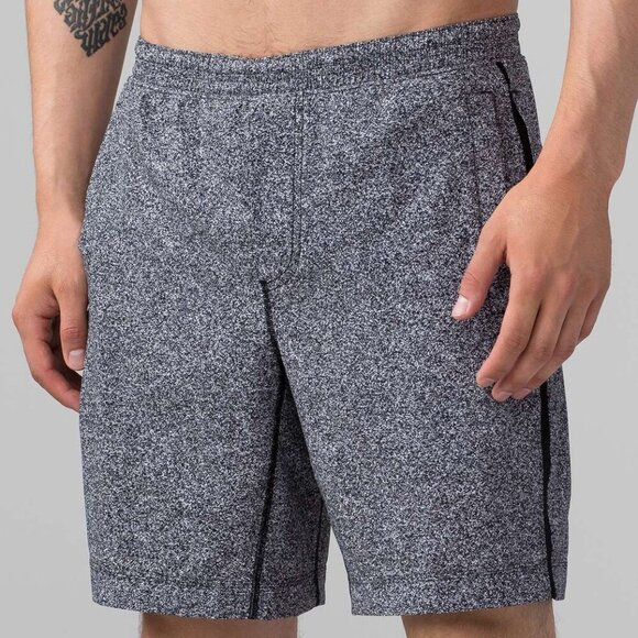 Lululemon Men's Pace Breaker Short 9" FLAW - S Pinweave Alpine White Black - Picture 1 of 7